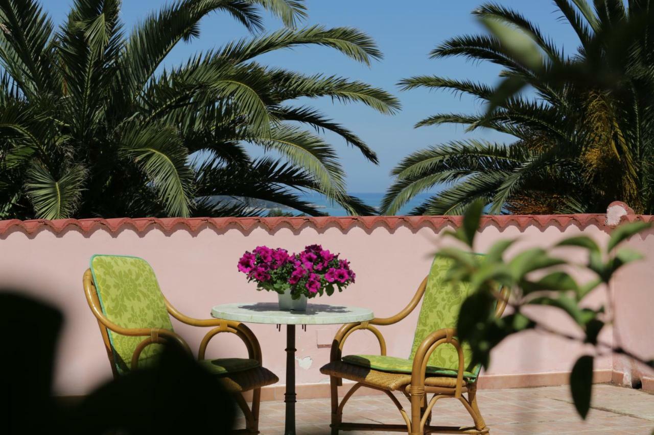 Hibiscus Apartment *